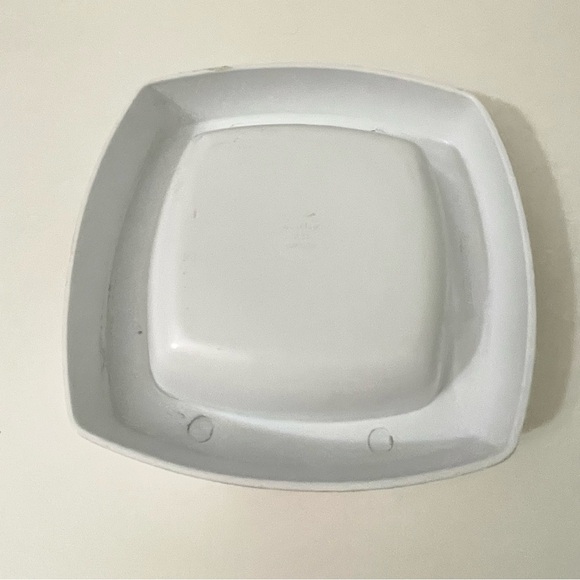 More Cigarette Brand Ashtray Barware - Picture 7 of 16